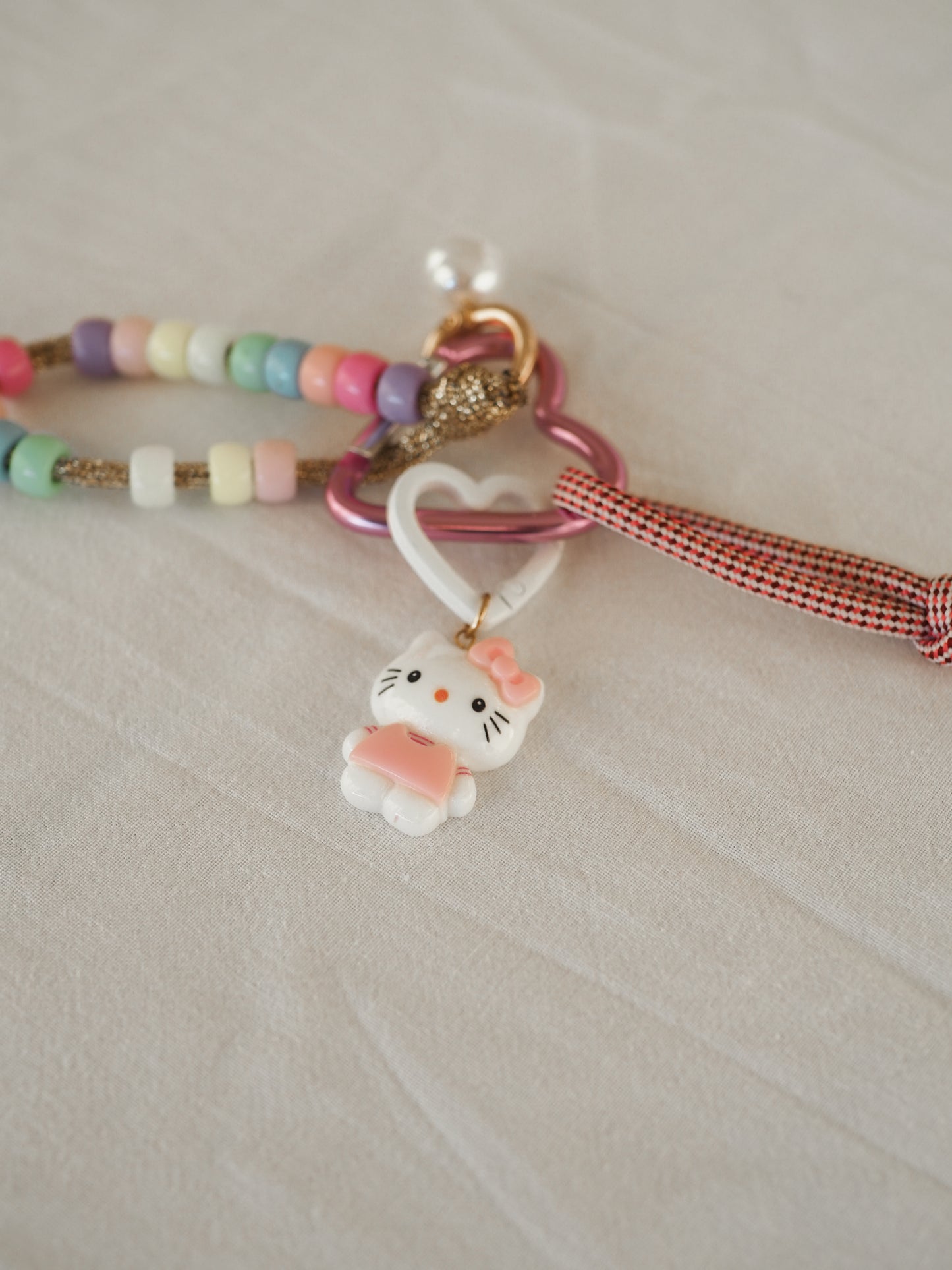 5/ Porte-clés Grigri Hello Kity rose