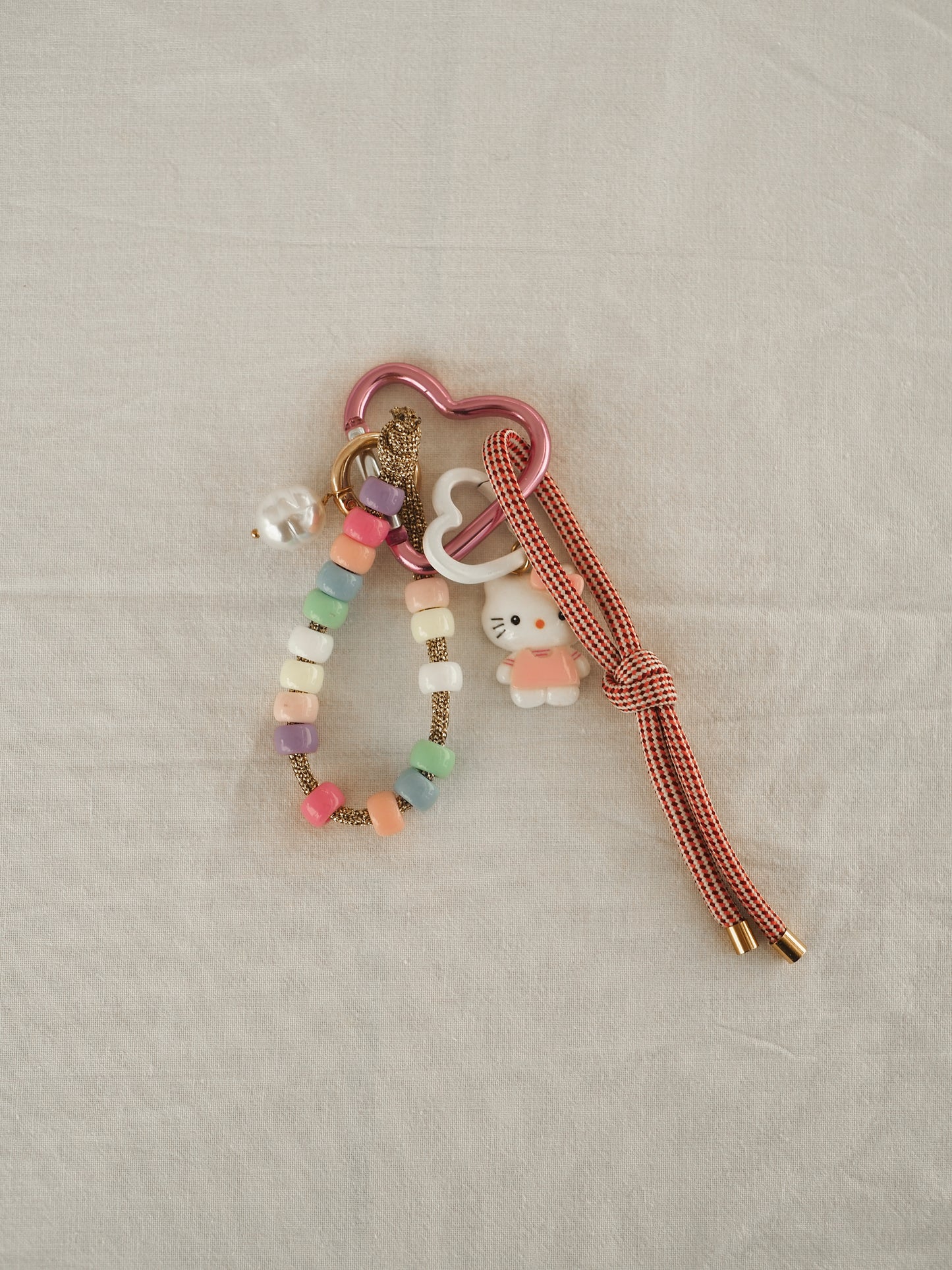 5/ Porte-clés Grigri Hello Kity rose